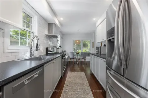 107 Natanya Boulevard Georgina ON L4P 3P9