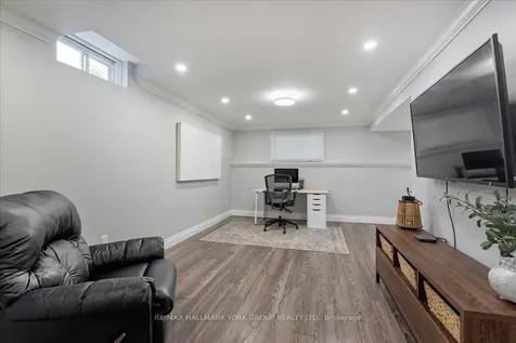 107 Natanya Boulevard Georgina ON L4P 3P9