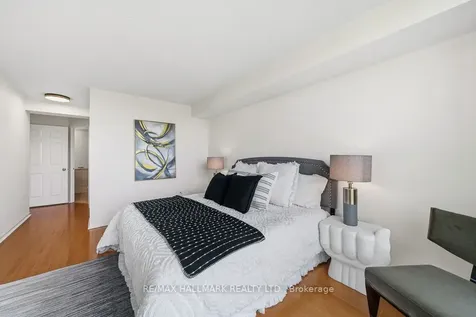40 Harding Boulevard W Richmond Hill ON L4C 9S5