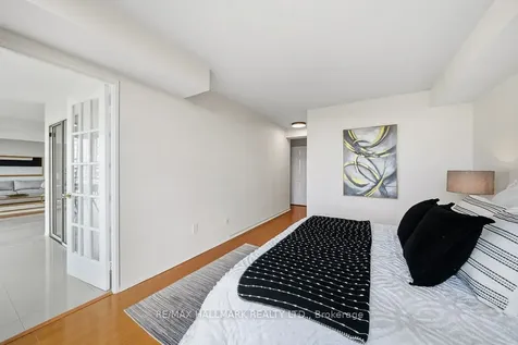 40 Harding Boulevard W Richmond Hill ON L4C 9S5