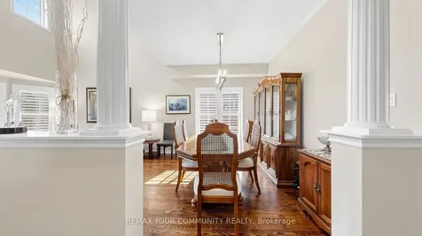 10 Caymus Street Richmond Hill ON L4B 4G3