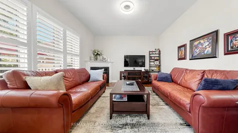 10 Caymus Street Richmond Hill ON L4B 4G3