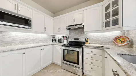 10 Caymus Street Richmond Hill ON L4B 4G3