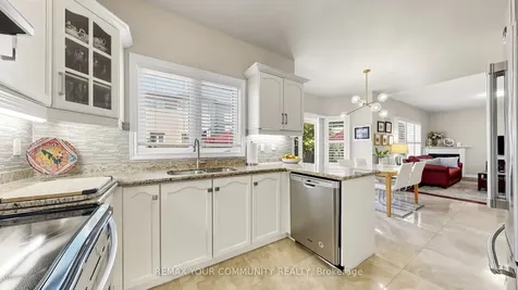 10 Caymus Street Richmond Hill ON L4B 4G3