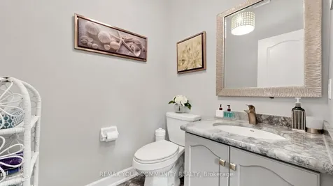10 Caymus Street Richmond Hill ON L4B 4G3