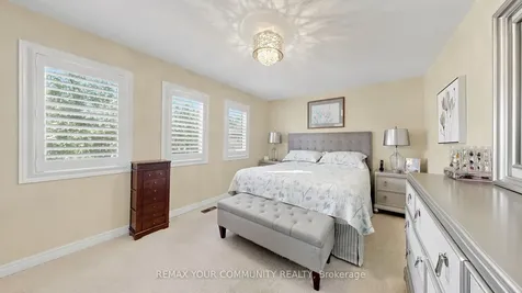 10 Caymus Street Richmond Hill ON L4B 4G3