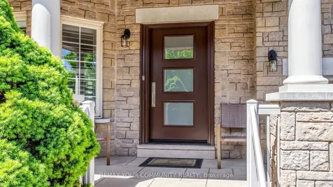 10 Caymus Street Richmond Hill ON L4B 4G3