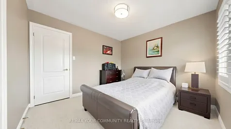 10 Caymus Street Richmond Hill ON L4B 4G3