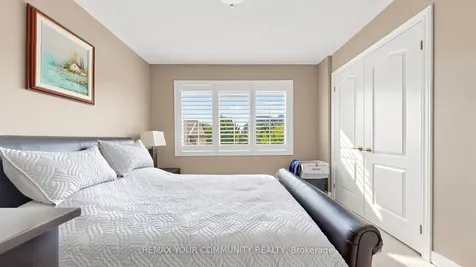 10 Caymus Street Richmond Hill ON L4B 4G3