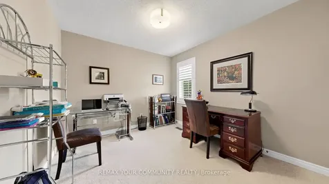 10 Caymus Street Richmond Hill ON L4B 4G3