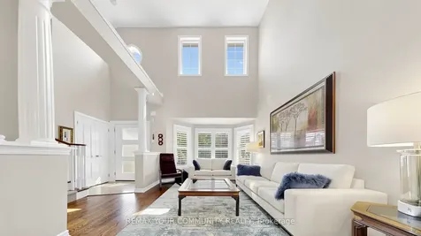 10 Caymus Street Richmond Hill ON L4B 4G3