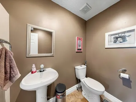 21 Metro Road S Georgina ON L4P 1V7