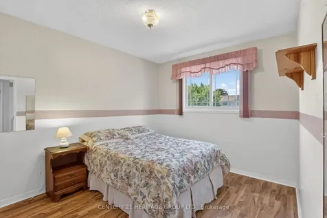 251 Collings Avenue Bradford West Gwillimbury ON L3Z 1W4