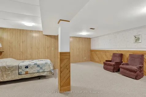 251 Collings Avenue Bradford West Gwillimbury ON L3Z 1W4