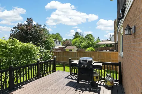 251 Collings Avenue Bradford West Gwillimbury ON L3Z 1W4