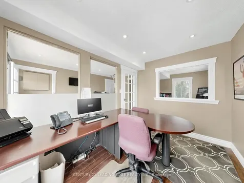21 Metro Road S Georgina ON L4P 1V7