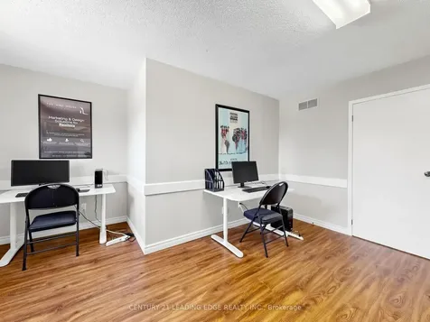 21 Metro Road S Georgina ON L4P 1V7