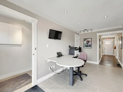 21 Metro Road S Georgina ON L4P 1V7