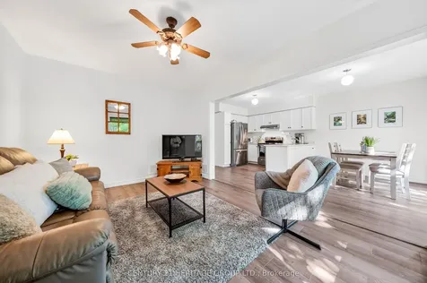 403 Bartholomew Drive Newmarket ON L3X 2E7