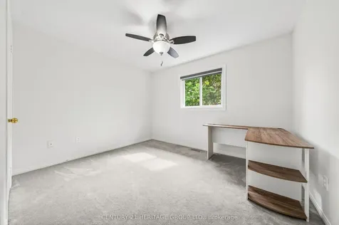 403 Bartholomew Drive Newmarket ON L3X 2E7