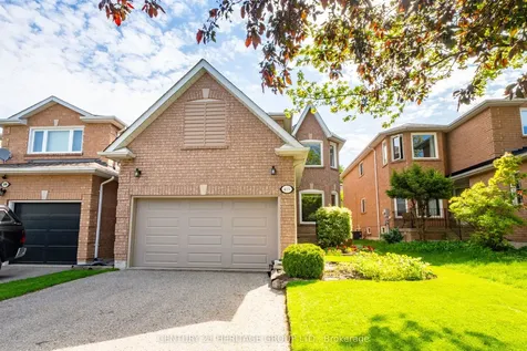 403 Bartholomew Drive Newmarket ON L3X 2E7