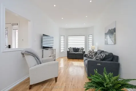 29 Depeuter Crescent Bradford West Gwillimbury ON L3Z 3A3