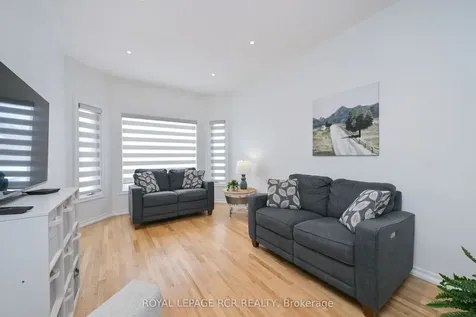 29 Depeuter Crescent Bradford West Gwillimbury ON L3Z 3A3