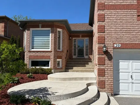 29 Depeuter Crescent Bradford West Gwillimbury ON L3Z 3A3