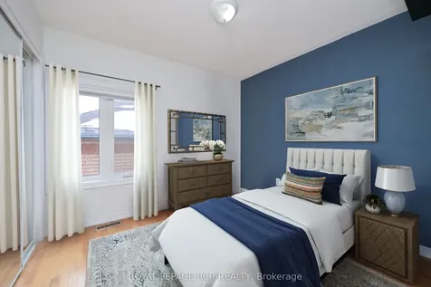 29 Depeuter Crescent Bradford West Gwillimbury ON L3Z 3A3
