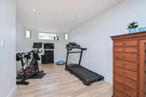 29 Depeuter Crescent Bradford West Gwillimbury ON L3Z 3A3