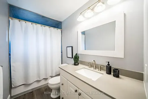 77 Dorman Drive Whitchurch-stouffville ON L4A 5Z7