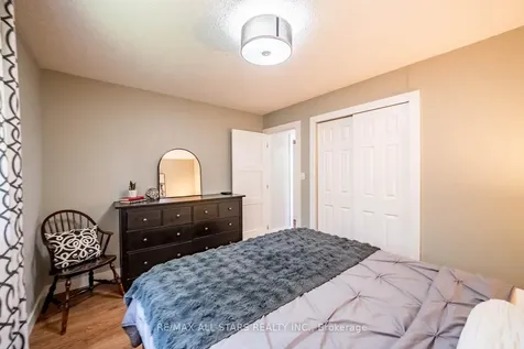 77 Dorman Drive Whitchurch-stouffville ON L4A 5Z7