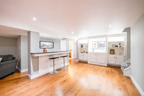 77 Dorman Drive Whitchurch-stouffville ON L4A 5Z7