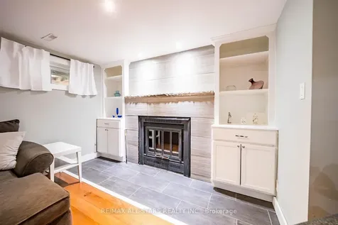 77 Dorman Drive Whitchurch-stouffville ON L4A 5Z7