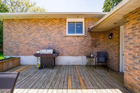 77 Dorman Drive Whitchurch-stouffville ON L4A 5Z7