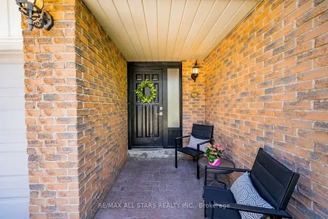 77 Dorman Drive Whitchurch-stouffville ON L4A 5Z7