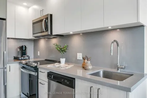 3 Rosewater Street Richmond Hill ON L4C 5T6