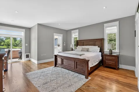 153 Riveredge Drive Georgina ON L4P 2P4