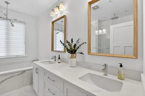 153 Riveredge Drive Georgina ON L4P 2P4