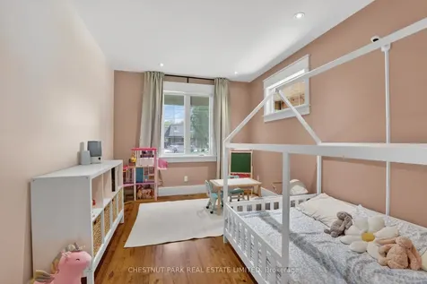 153 Riveredge Drive Georgina ON L4P 2P4