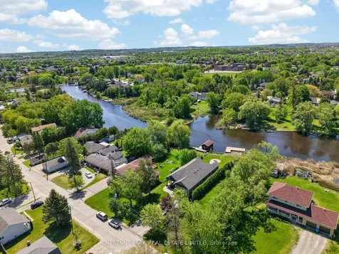 153 Riveredge Drive Georgina ON L4P 2P4