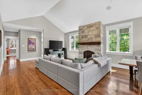 153 Riveredge Drive Georgina ON L4P 2P4