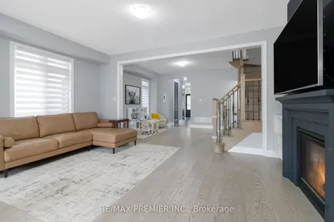 230 Cranbrook Crescent Vaughan ON L4H 4K9
