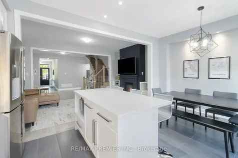 230 Cranbrook Crescent Vaughan ON L4H 4K9