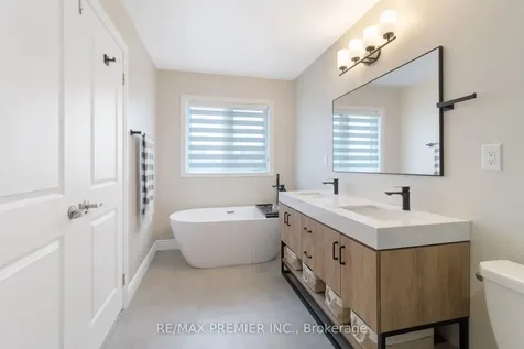 230 Cranbrook Crescent Vaughan ON L4H 4K9