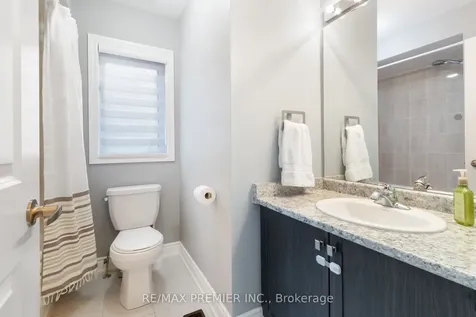 230 Cranbrook Crescent Vaughan ON L4H 4K9