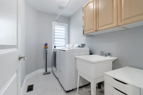 230 Cranbrook Crescent Vaughan ON L4H 4K9