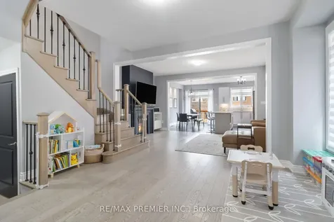 230 Cranbrook Crescent Vaughan ON L4H 4K9