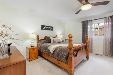 20 Sunbird Boulevard Georgina ON L4P 3R9