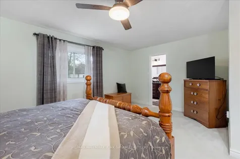 20 Sunbird Boulevard Georgina ON L4P 3R9